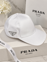 Load image into Gallery viewer, FASHION HAT
