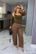 Load image into Gallery viewer, PANTS WILD DIVA
